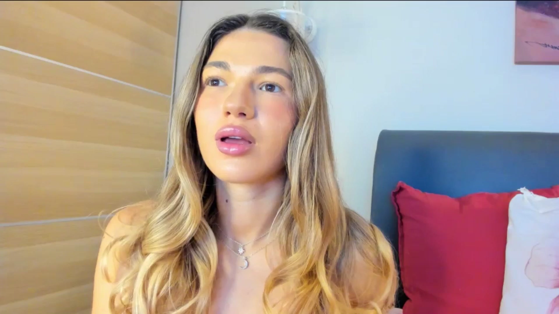 Gallery image thumbnail from Dariadely's myfreecams stream on, 12/02/2025, 08:44 image 2 of 20