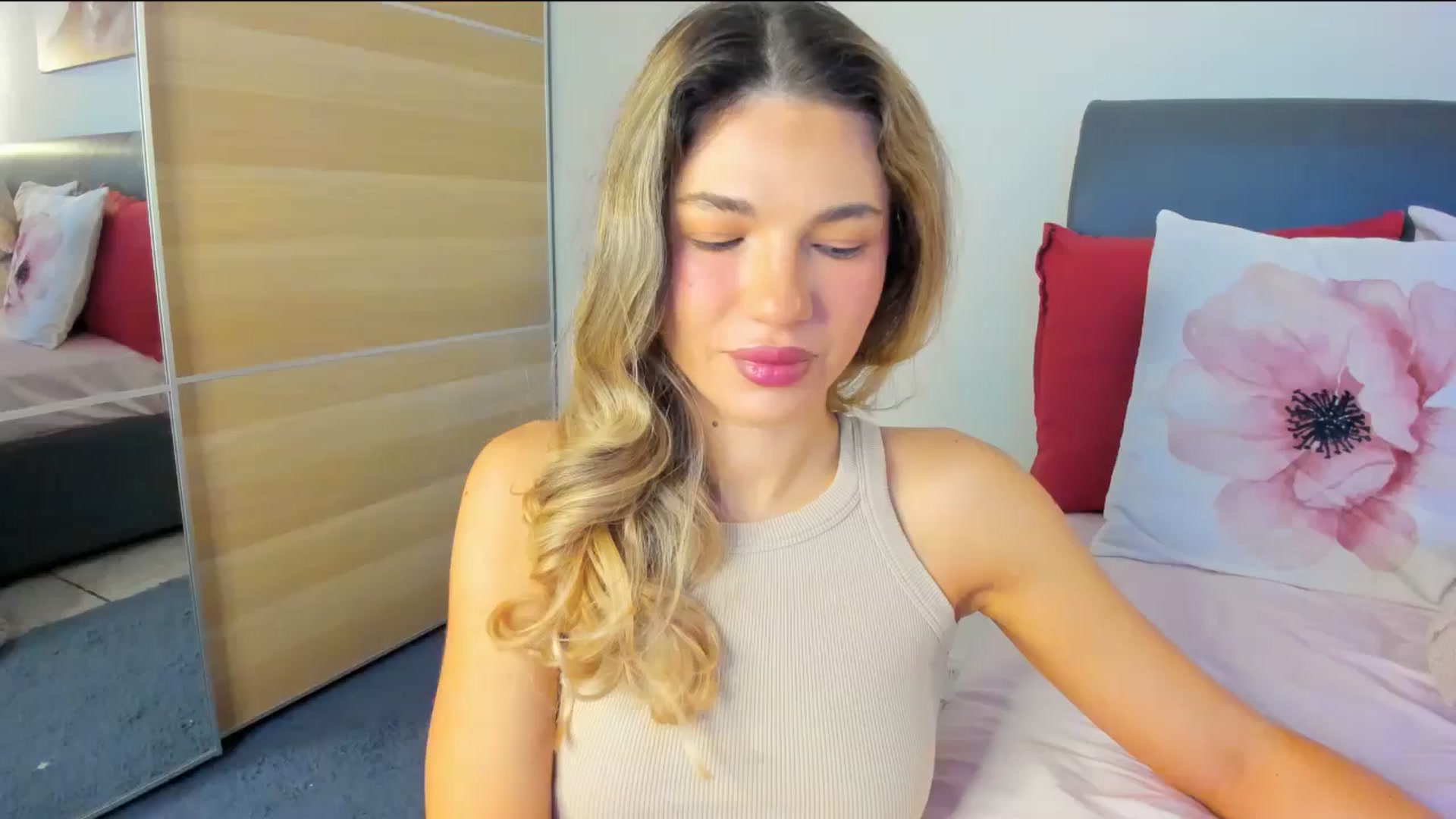 Gallery image thumbnail from Dariadely's myfreecams stream on, 12/12/2025, 07:37 image 1 of 20