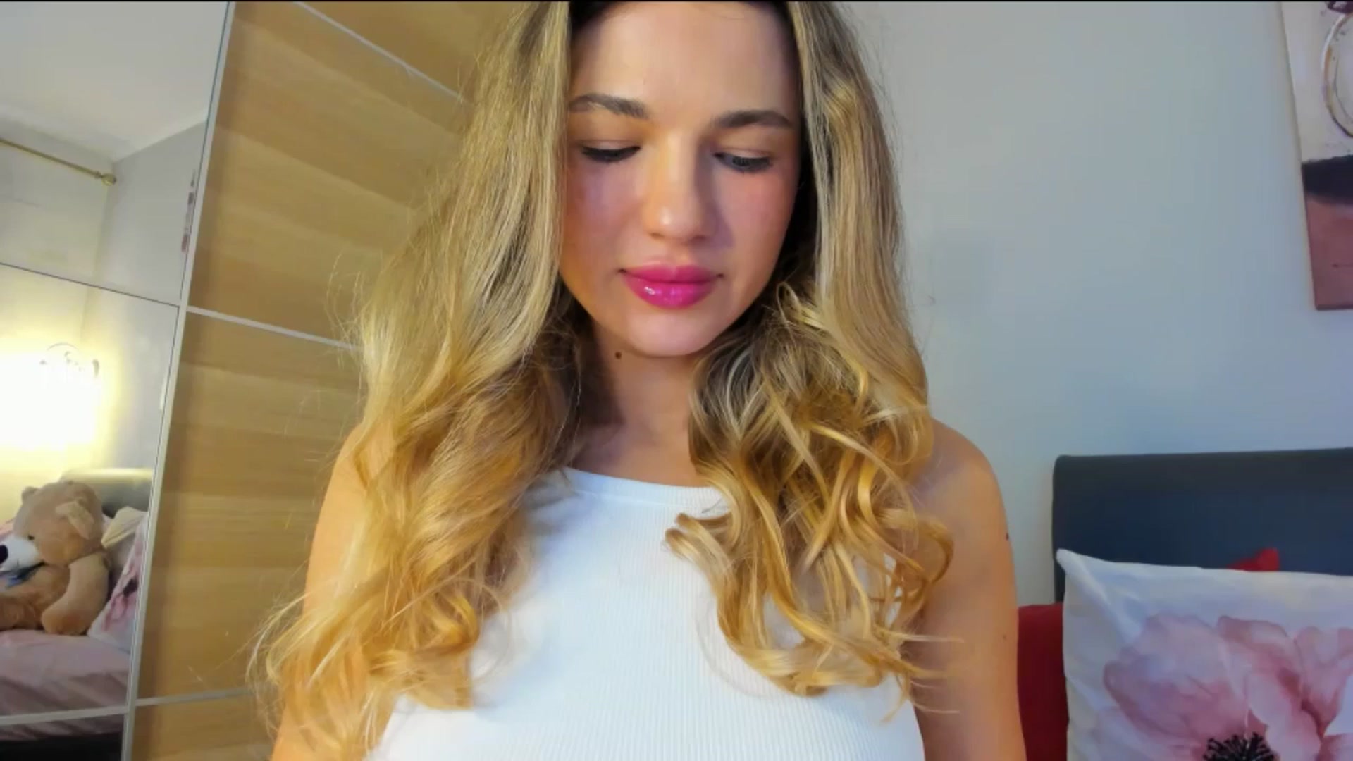 Gallery image thumbnail from Dariadely's myfreecams stream on, 12/13/2025, 11:12 image 17 of 20