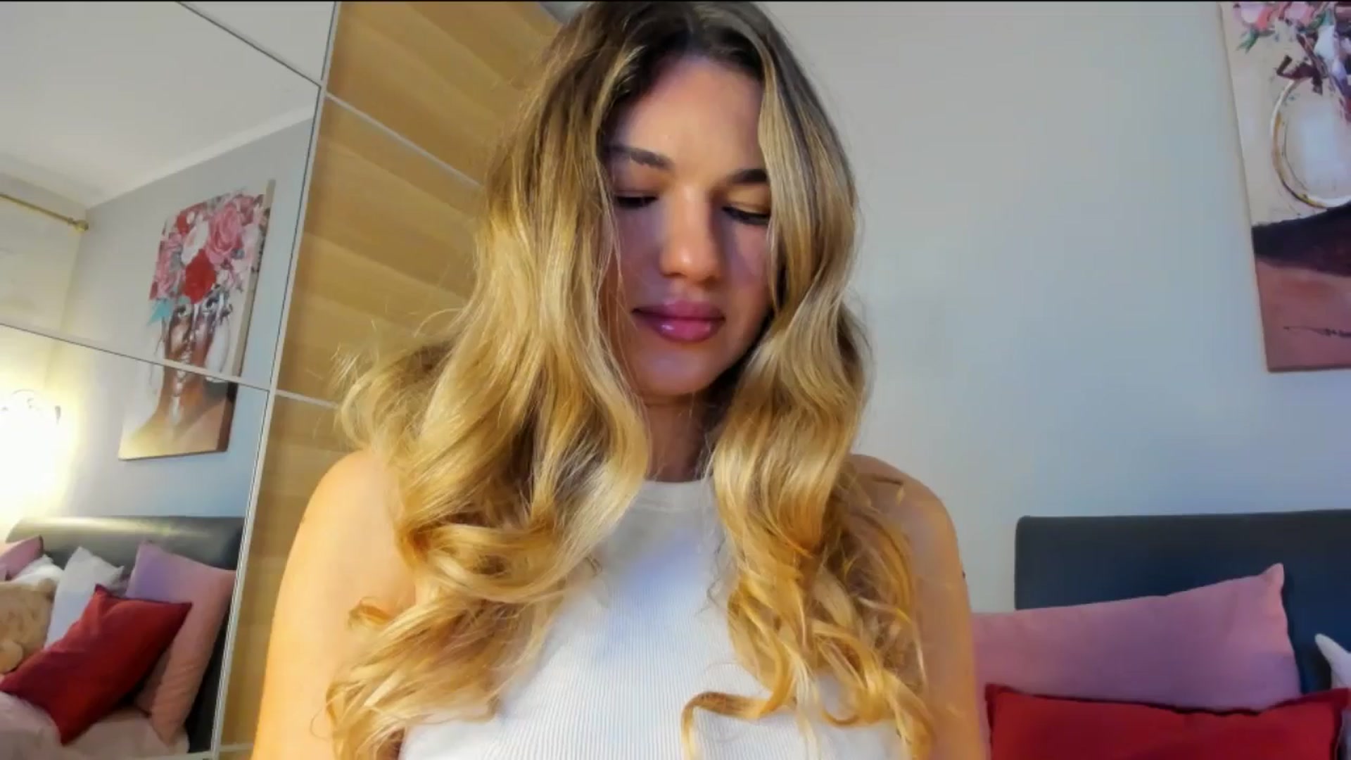 Gallery image thumbnail from Dariadely's myfreecams stream on, 12/19/2025, 08:53 image 20 of 20