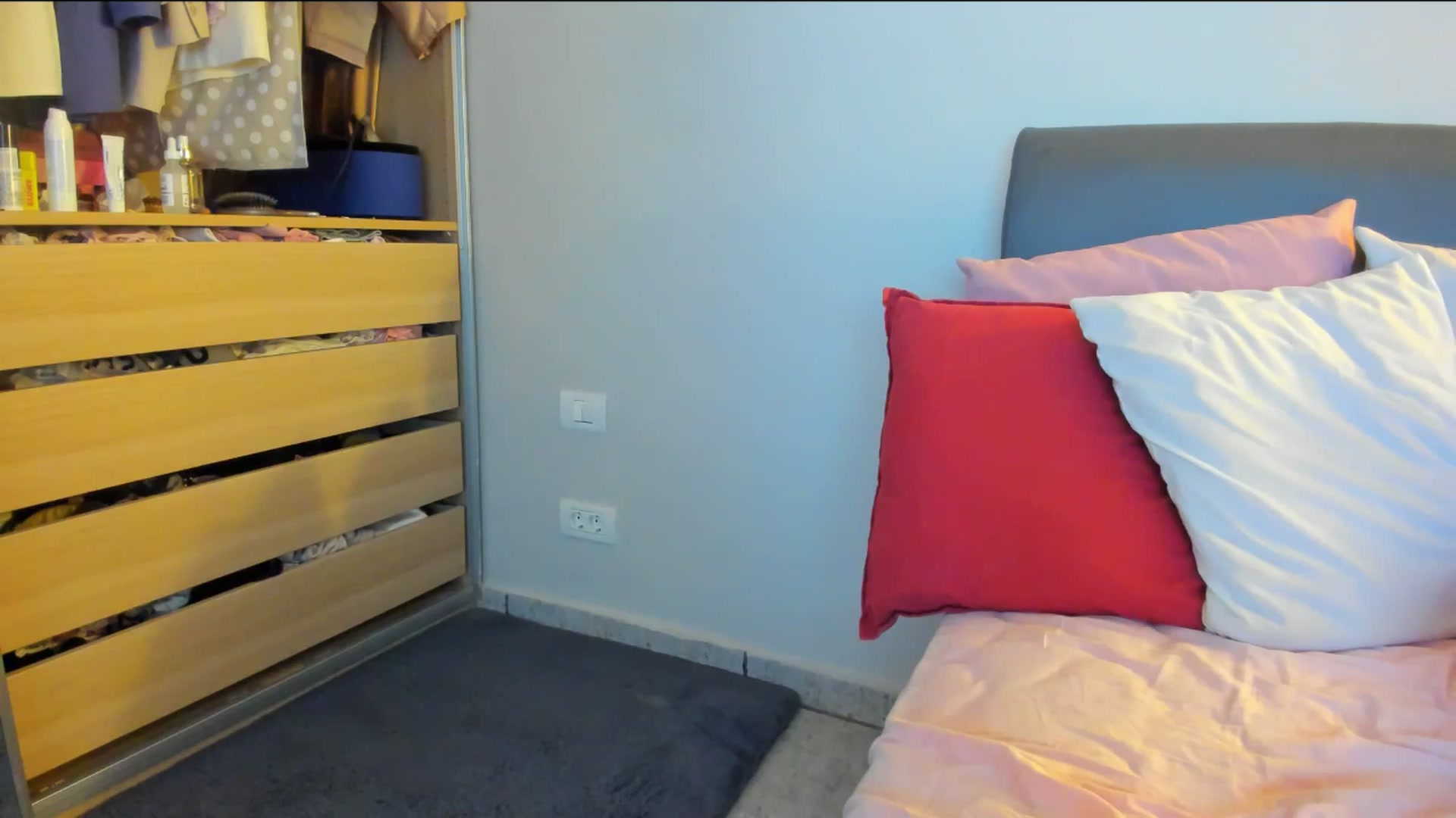 Gallery image thumbnail from Dariadely's myfreecams stream on, 12/20/2025, 14:50 image 11 of 20