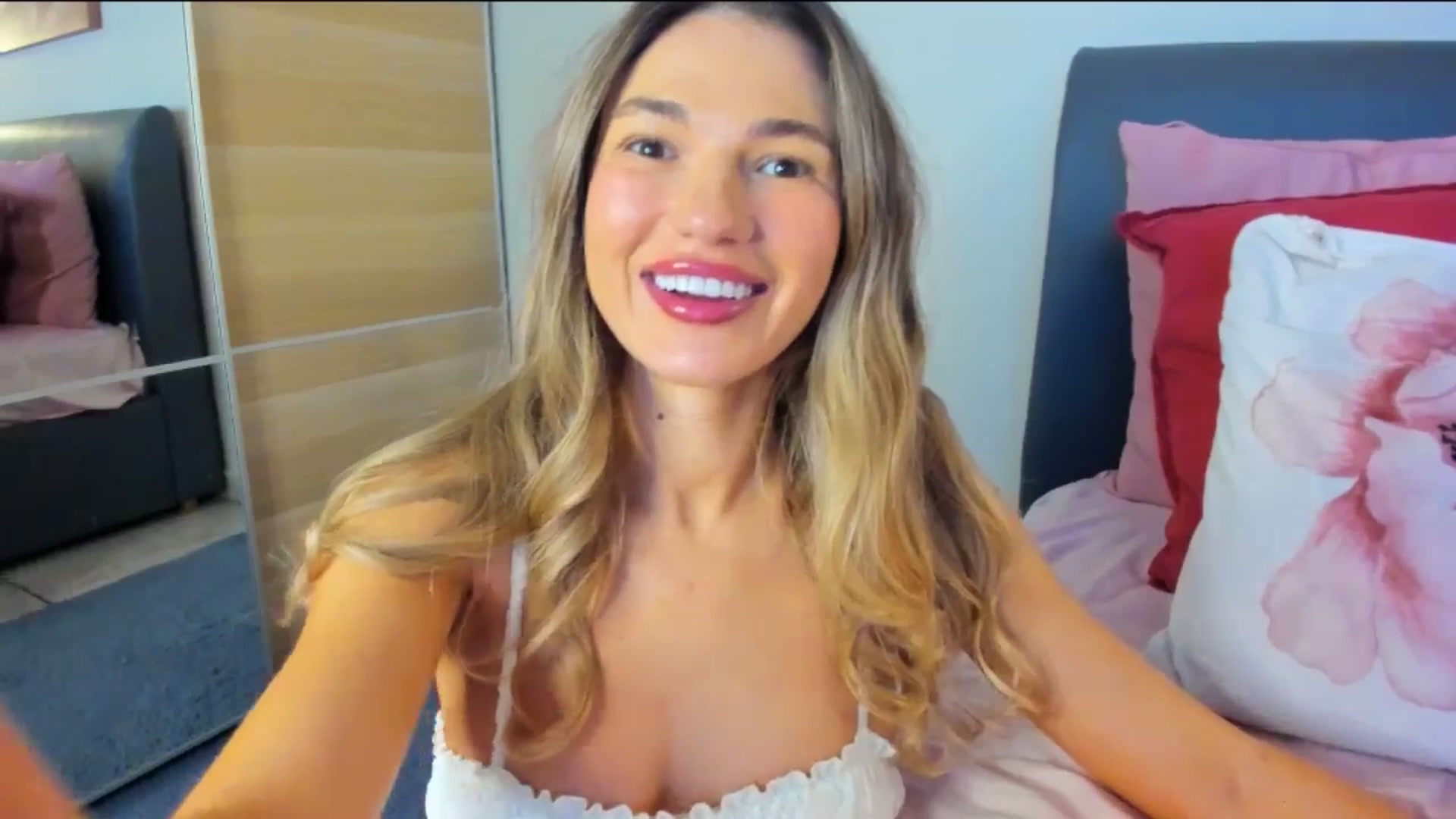 Gallery image thumbnail from Dariadely's myfreecams stream on, 12/27/2025, 11:27 image 3 of 20
