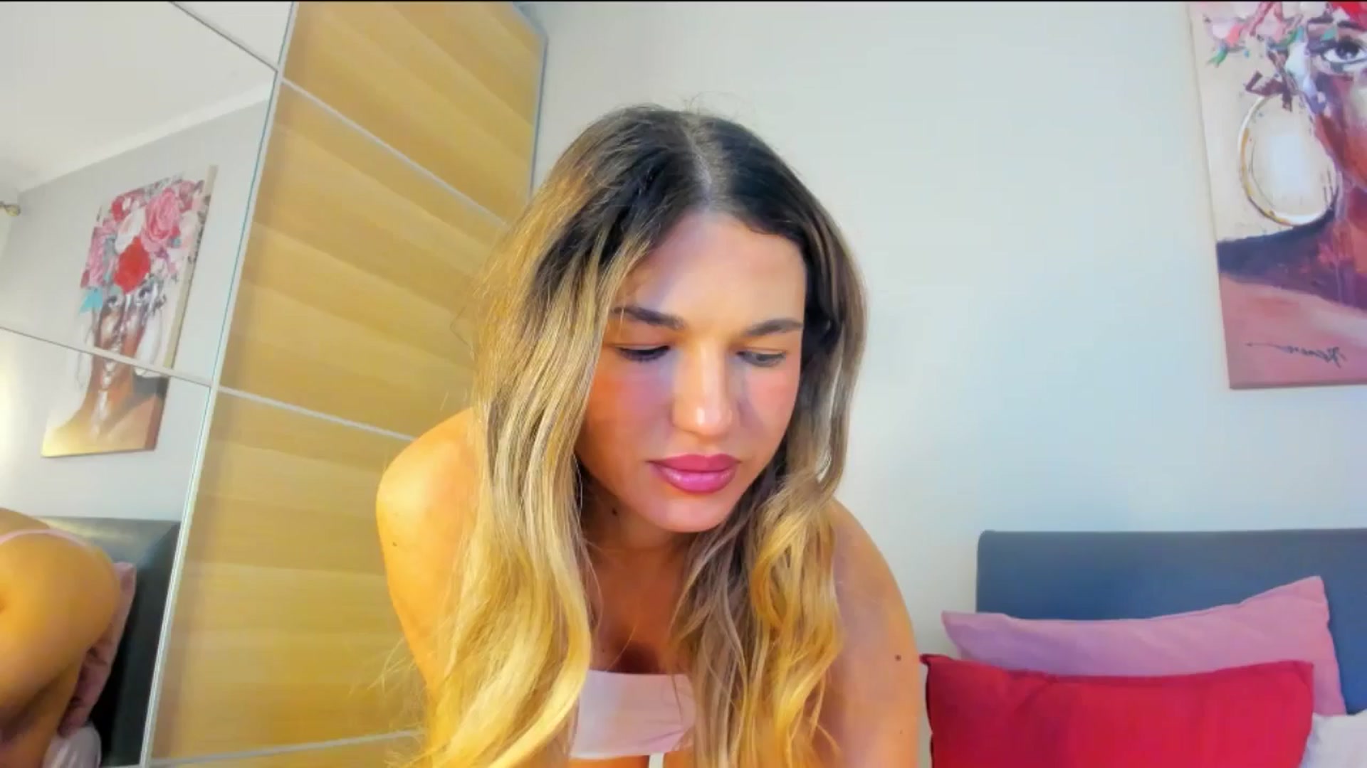 Gallery image thumbnail from Dariadely's myfreecams stream on, 01/11/2026, 10:18 image 12 of 20