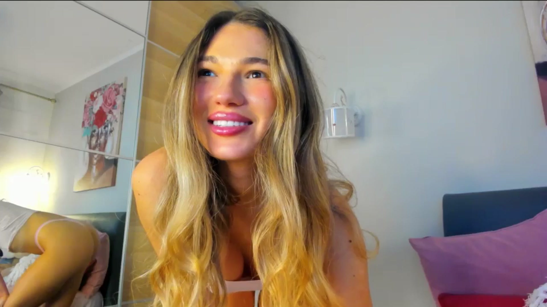 Gallery image thumbnail from Dariadely's myfreecams stream on, 01/11/2026, 12:28 image 9 of 20