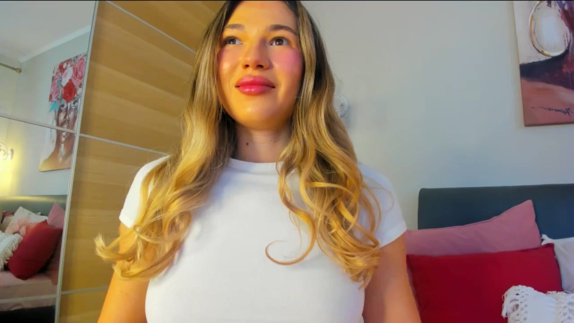 Gallery image thumbnail from Dariadely's myfreecams stream on, 01/12/2026, 08:35 image 13 of 20