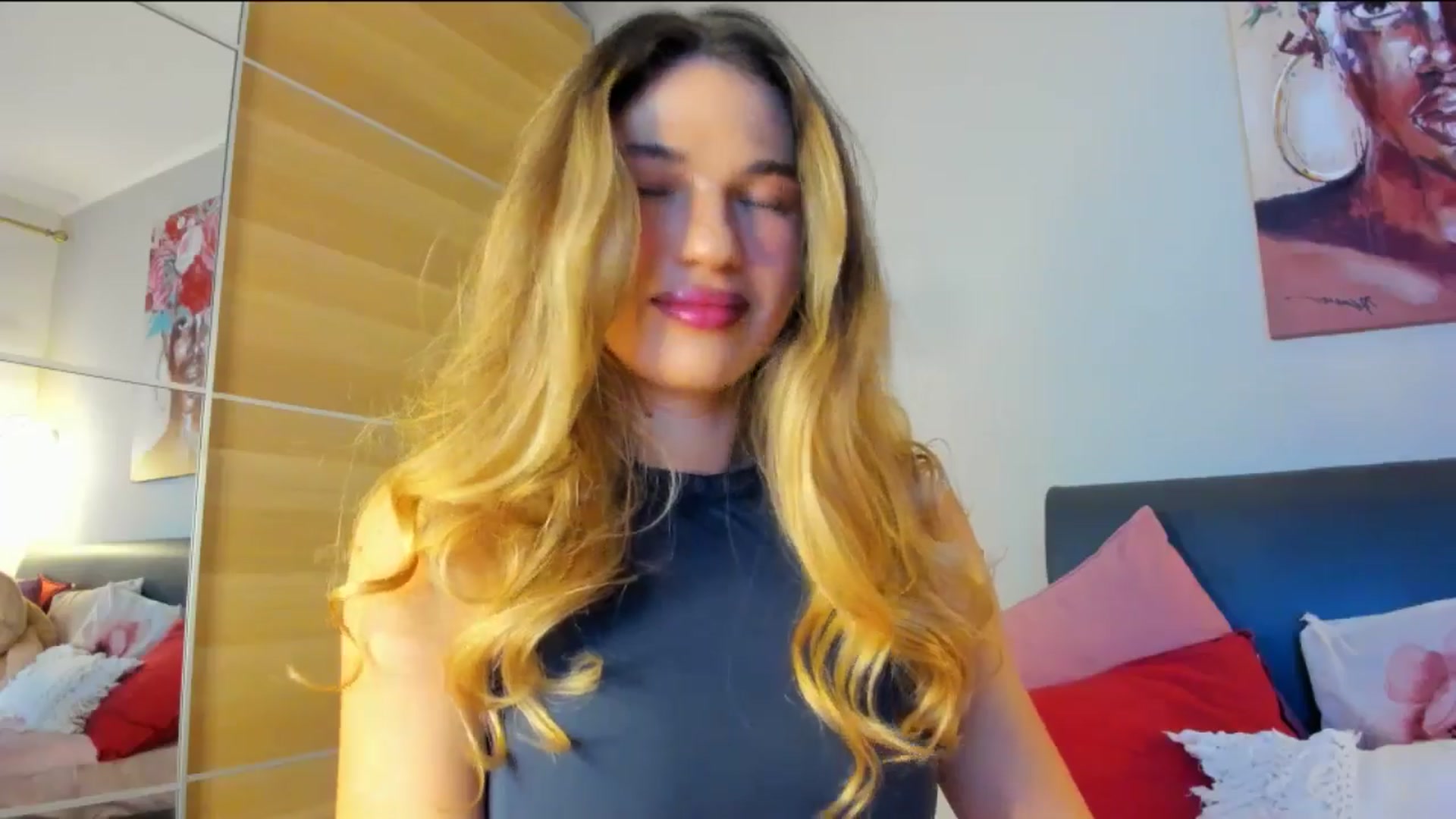 Gallery image thumbnail from Dariadely's myfreecams stream on, 01/15/2026, 17:17 image 12 of 20