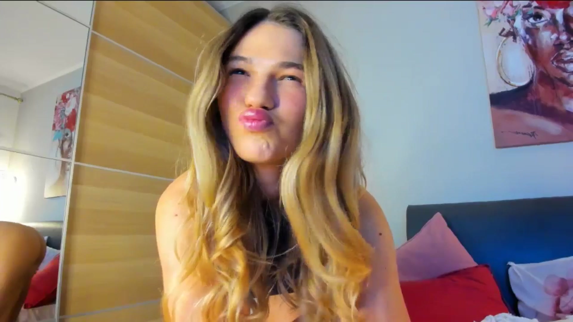 Gallery image thumbnail from Dariadely's myfreecams stream on, 01/15/2026, 18:05 image 11 of 20