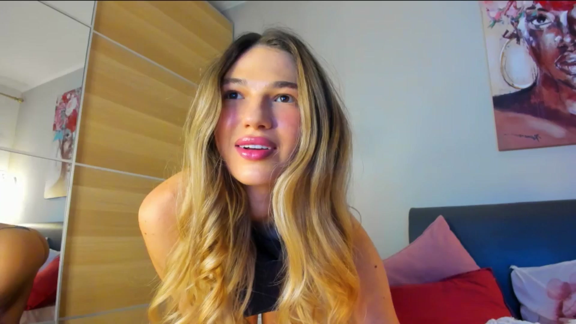 Gallery image thumbnail from Dariadely's myfreecams stream on, 01/15/2026, 18:05 image 16 of 20