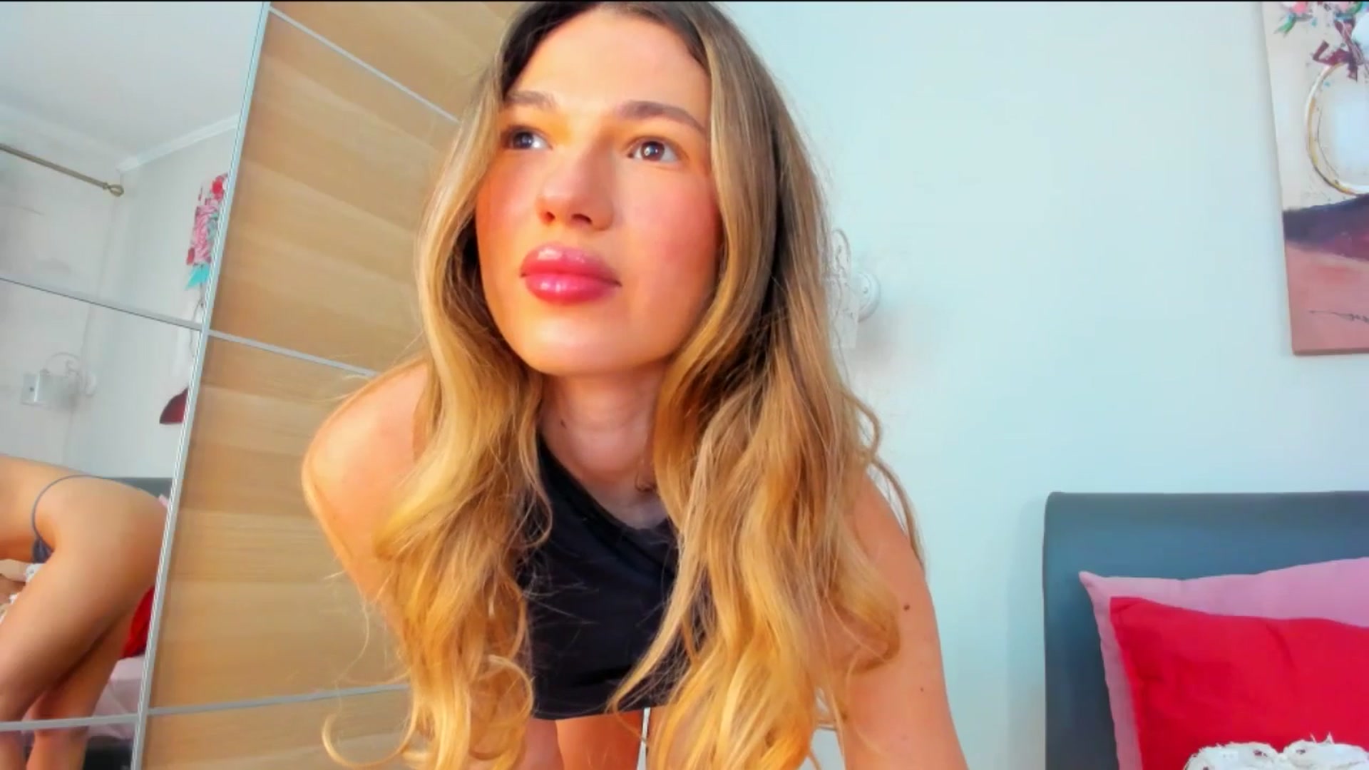 Gallery image thumbnail from Dariadely's myfreecams stream on, 01/17/2026, 11:29 image 9 of 20