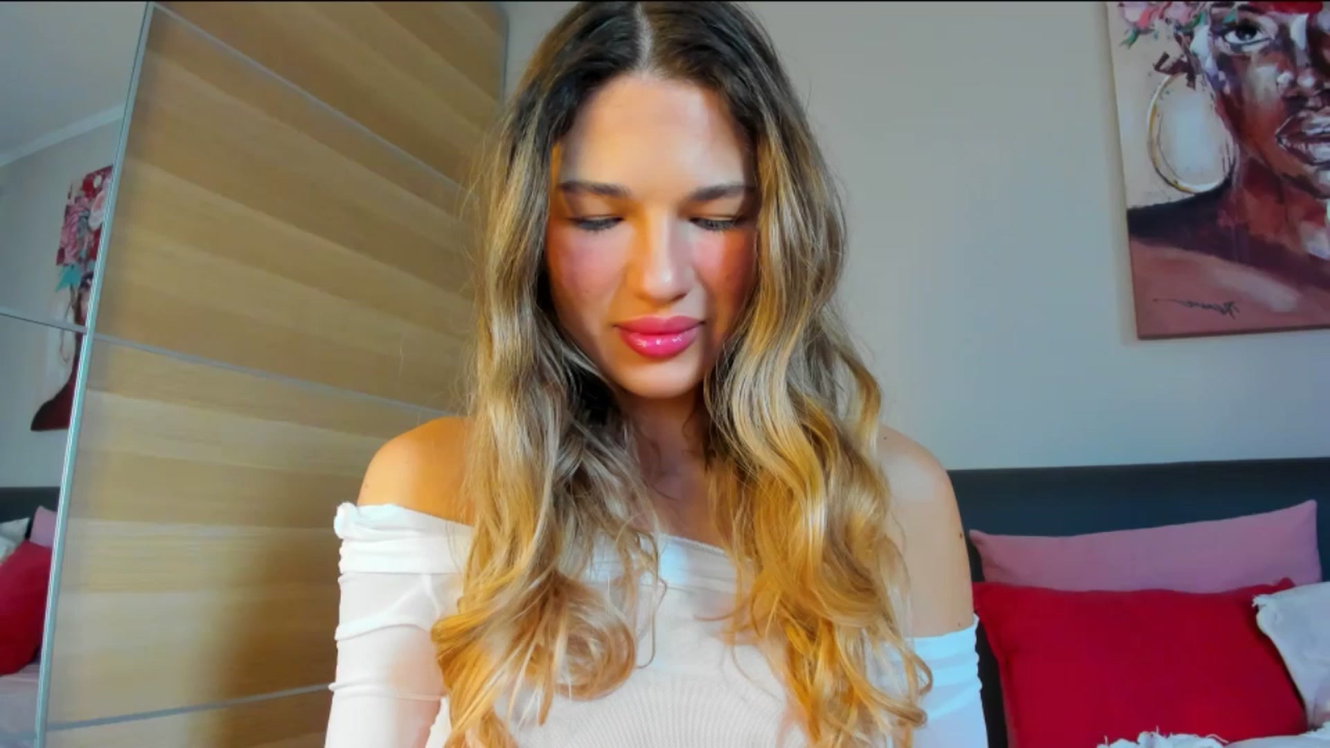 Gallery image thumbnail from Dariadely's myfreecams stream on, 01/18/2026, 08:42 image 17 of 20