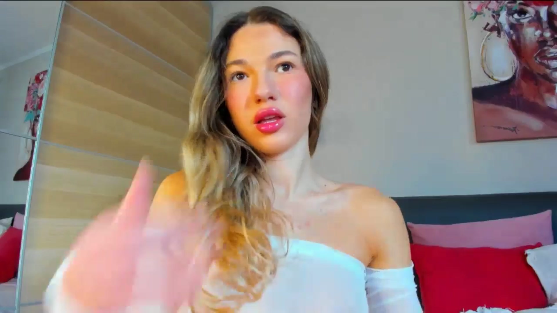 Gallery image thumbnail from Dariadely's myfreecams stream on, 01/18/2026, 08:42 image 15 of 20
