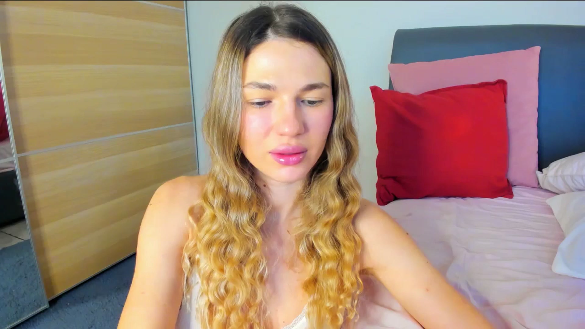 Gallery image thumbnail from Dariadely's myfreecams stream on, 01/22/2026, 11:00 image 2 of 20