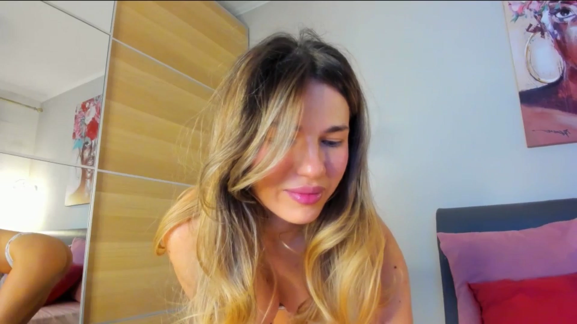 Gallery image thumbnail from Dariadely's myfreecams stream on, 01/22/2026, 19:38 image 13 of 20