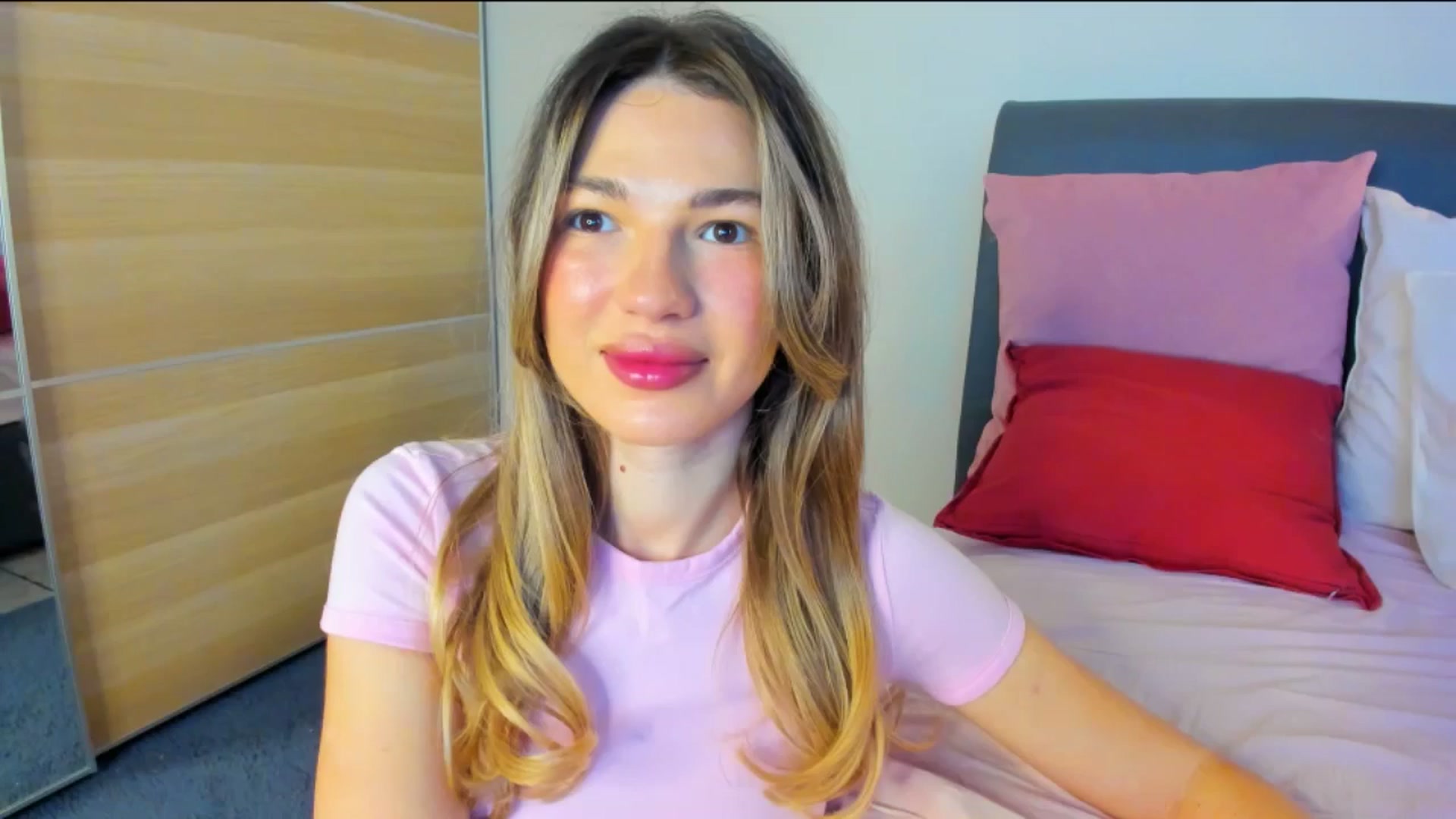 Gallery image thumbnail from Dariadely's myfreecams stream on, 01/23/2026, 08:33 image 1 of 20
