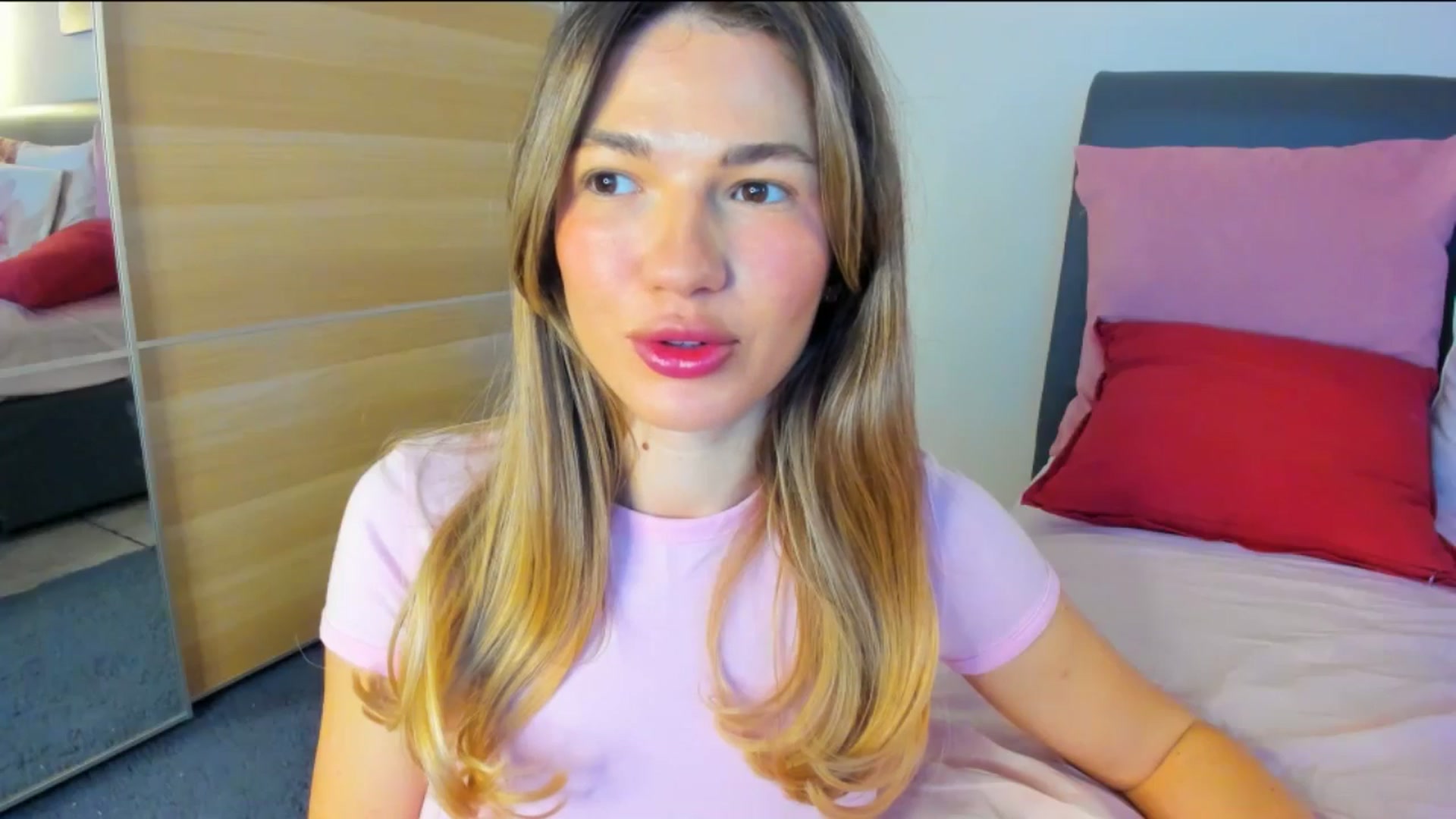 Gallery image thumbnail from Dariadely's myfreecams stream on, 01/23/2026, 09:03 image 4 of 20
