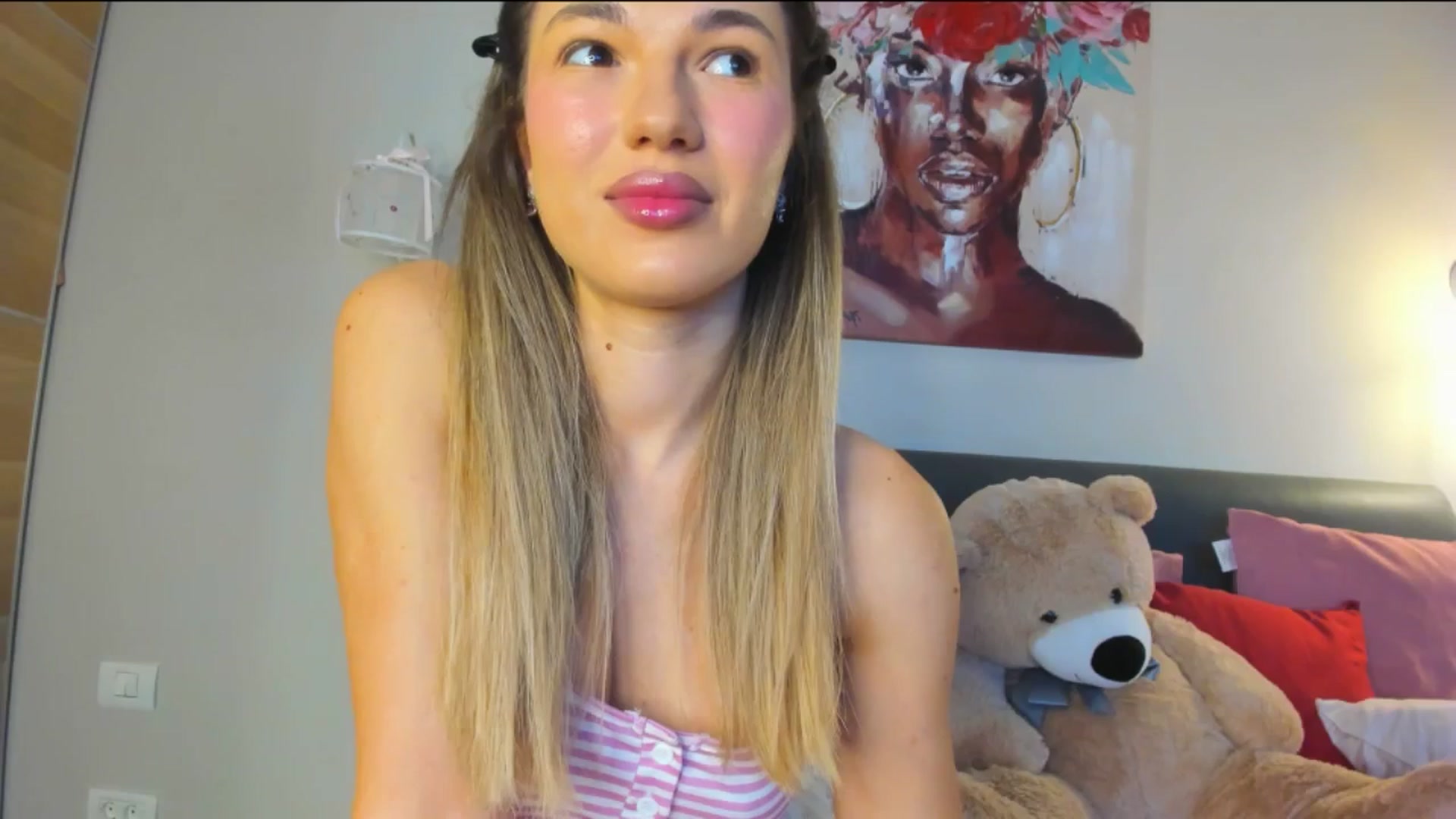 Gallery image thumbnail from Dariadely's myfreecams stream on, 02/05/2026, 16:33 image 12 of 20