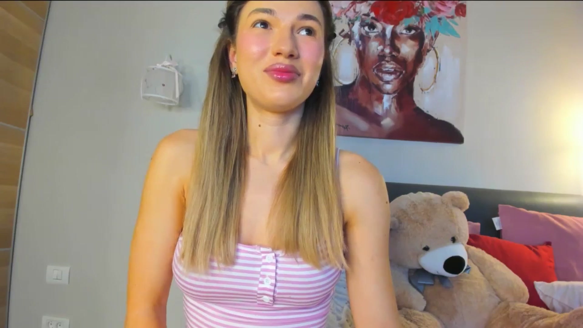 Gallery image thumbnail from Dariadely's myfreecams stream on, 02/05/2026, 16:33 image 8 of 20