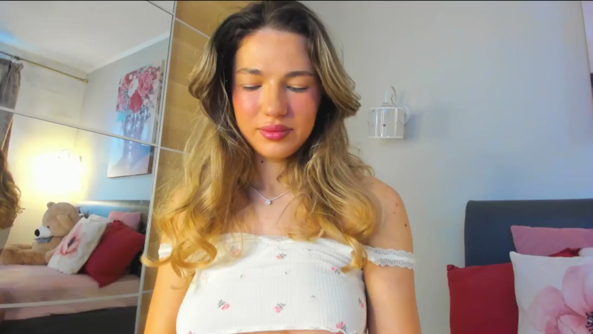Gallery image thumbnail from Dariadely's myfreecams stream on, 02/11/2026, 07:34 image 19 of 20