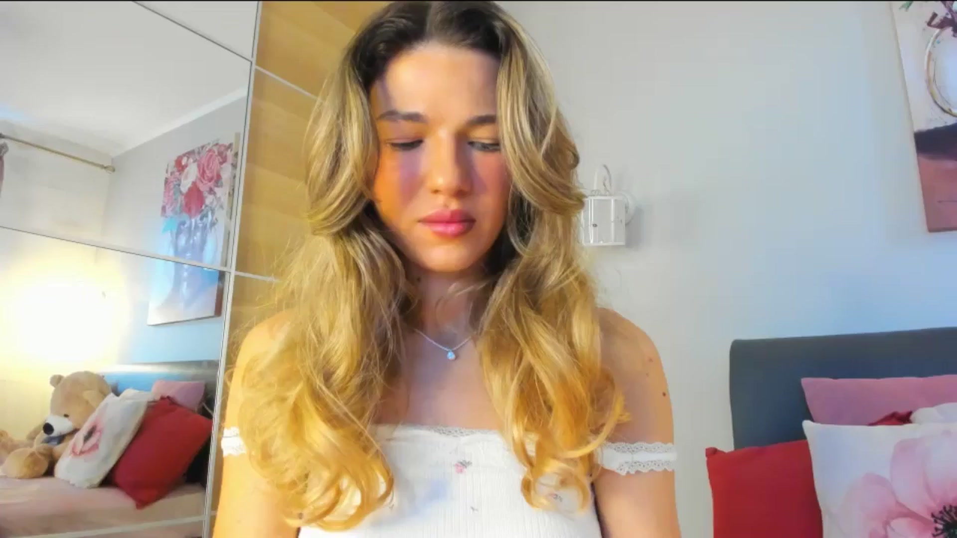 Gallery image thumbnail from Dariadely's myfreecams stream on, 02/11/2026, 08:09 image 14 of 20