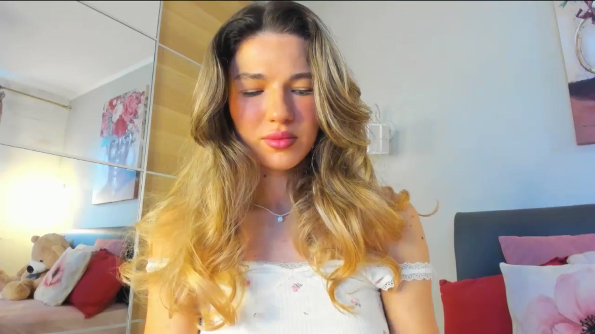 Gallery image thumbnail from Dariadely's myfreecams stream on, 02/11/2026, 08:09 image 8 of 20