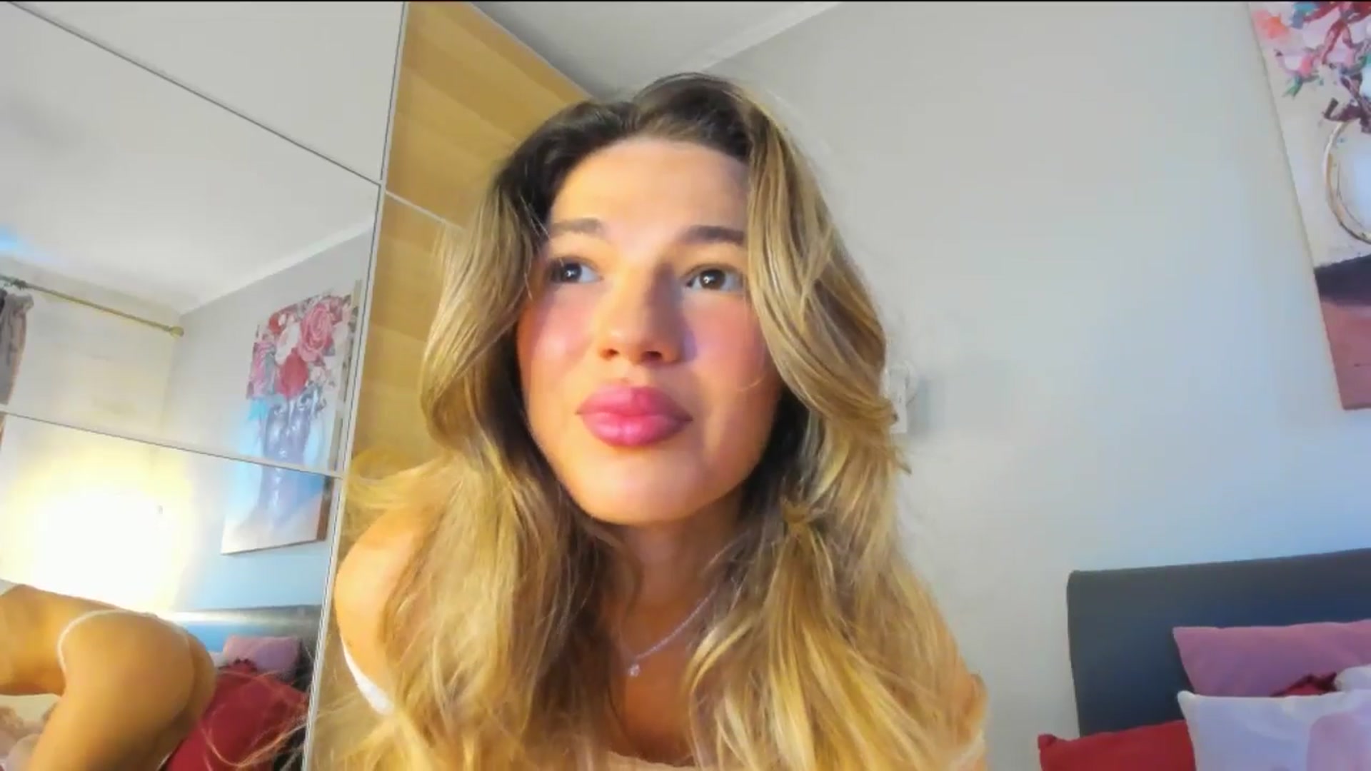 Gallery image thumbnail from Dariadely's myfreecams stream on, 02/11/2026, 08:09 image 4 of 20