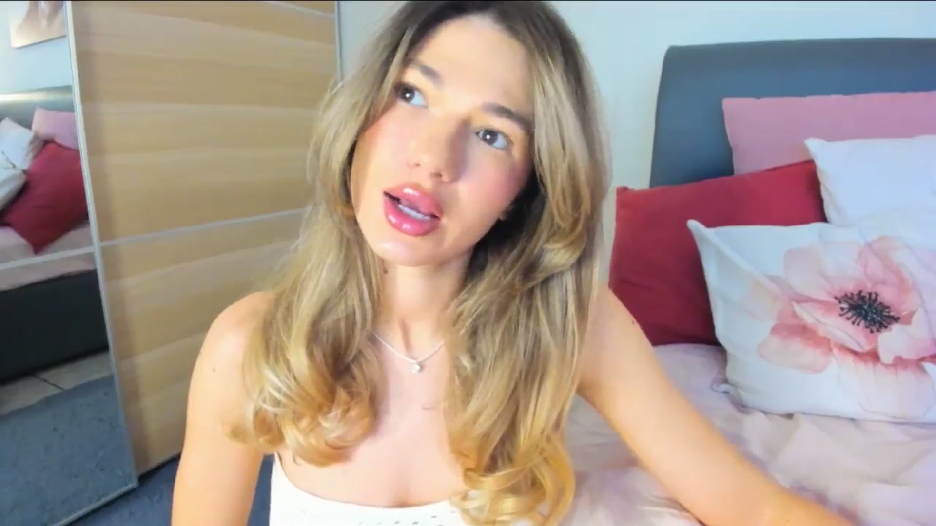 Gallery image thumbnail from Dariadely's myfreecams stream on, 02/12/2026, 11:11 image 6 of 20
