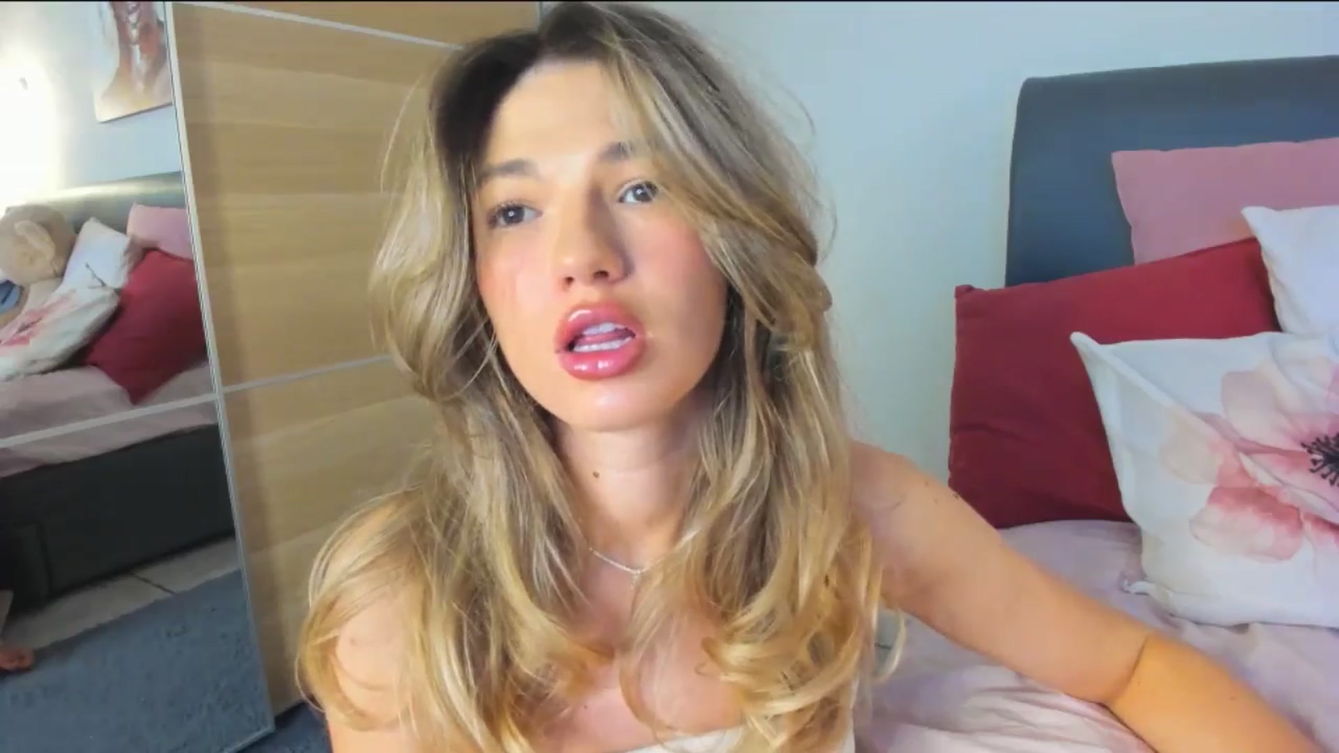 Gallery image thumbnail from Dariadely's myfreecams stream on, 02/12/2026, 11:11 image 16 of 20
