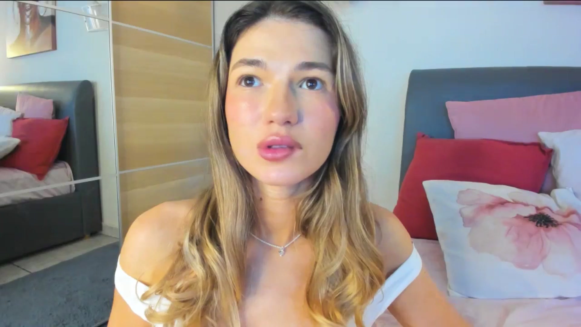 Gallery image thumbnail from Dariadely's myfreecams stream on, 02/16/2026, 10:32 image 14 of 20