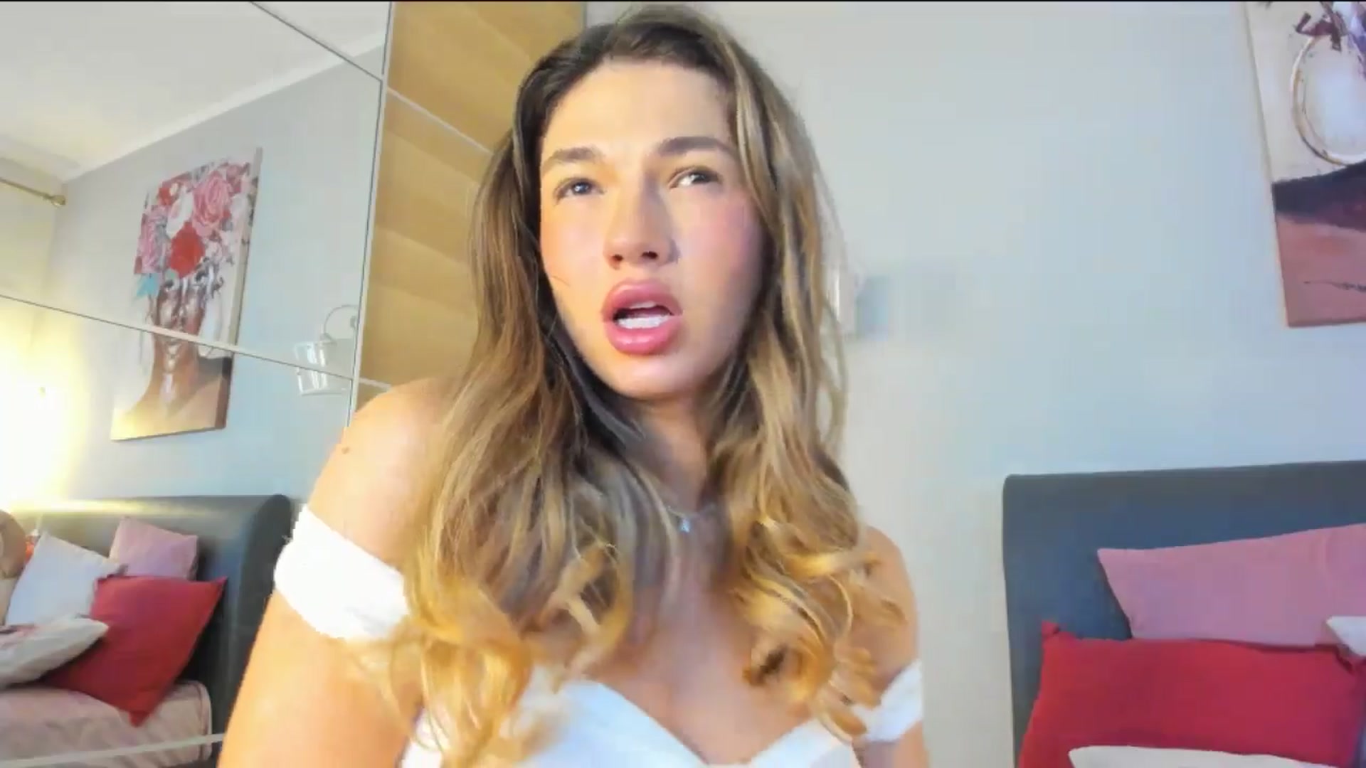 Gallery image thumbnail from Dariadely's myfreecams stream on, 02/16/2026, 10:32 image 11 of 20
