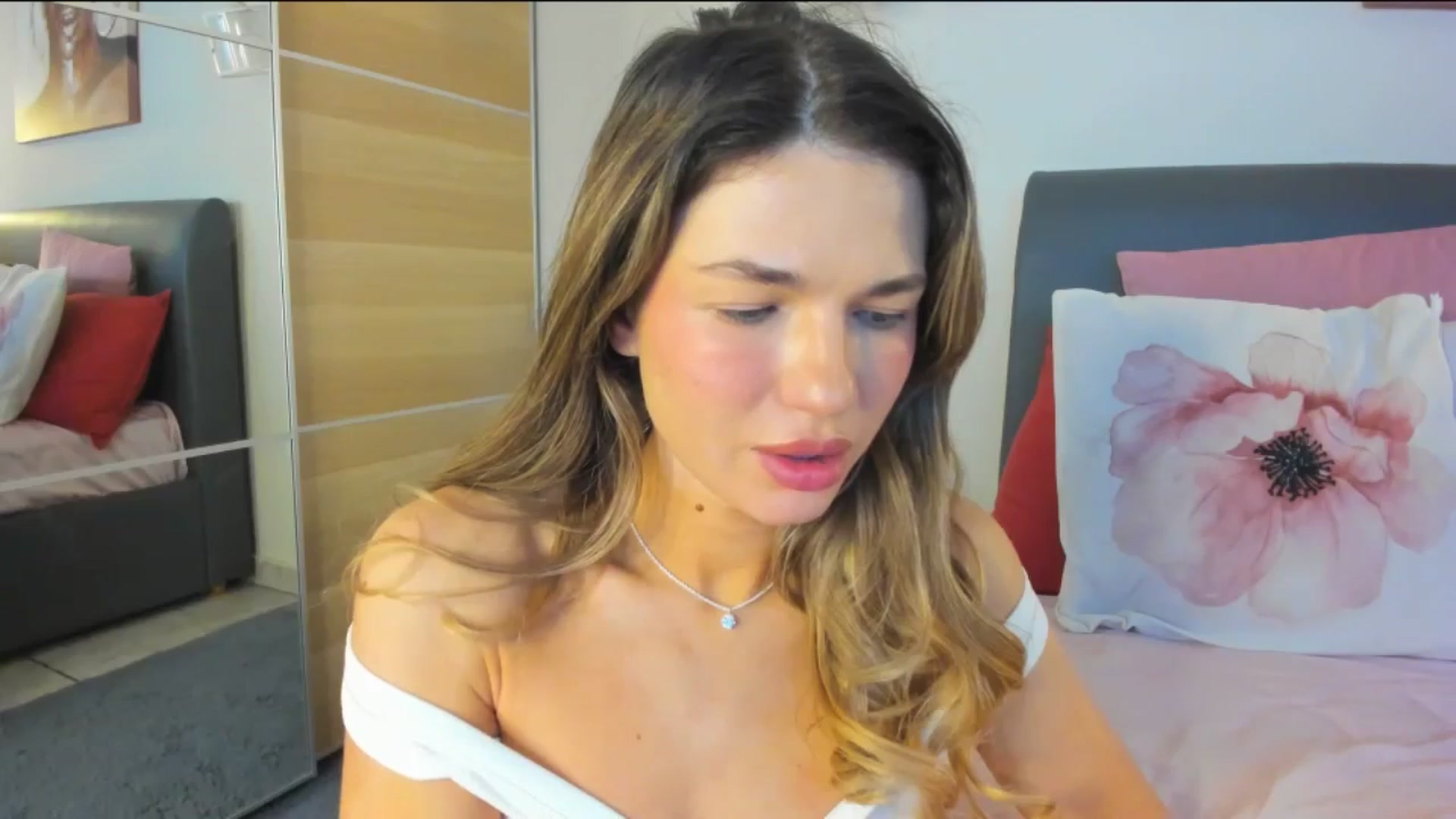 Gallery image thumbnail from Dariadely's myfreecams stream on, 02/16/2026, 10:32 image 17 of 20