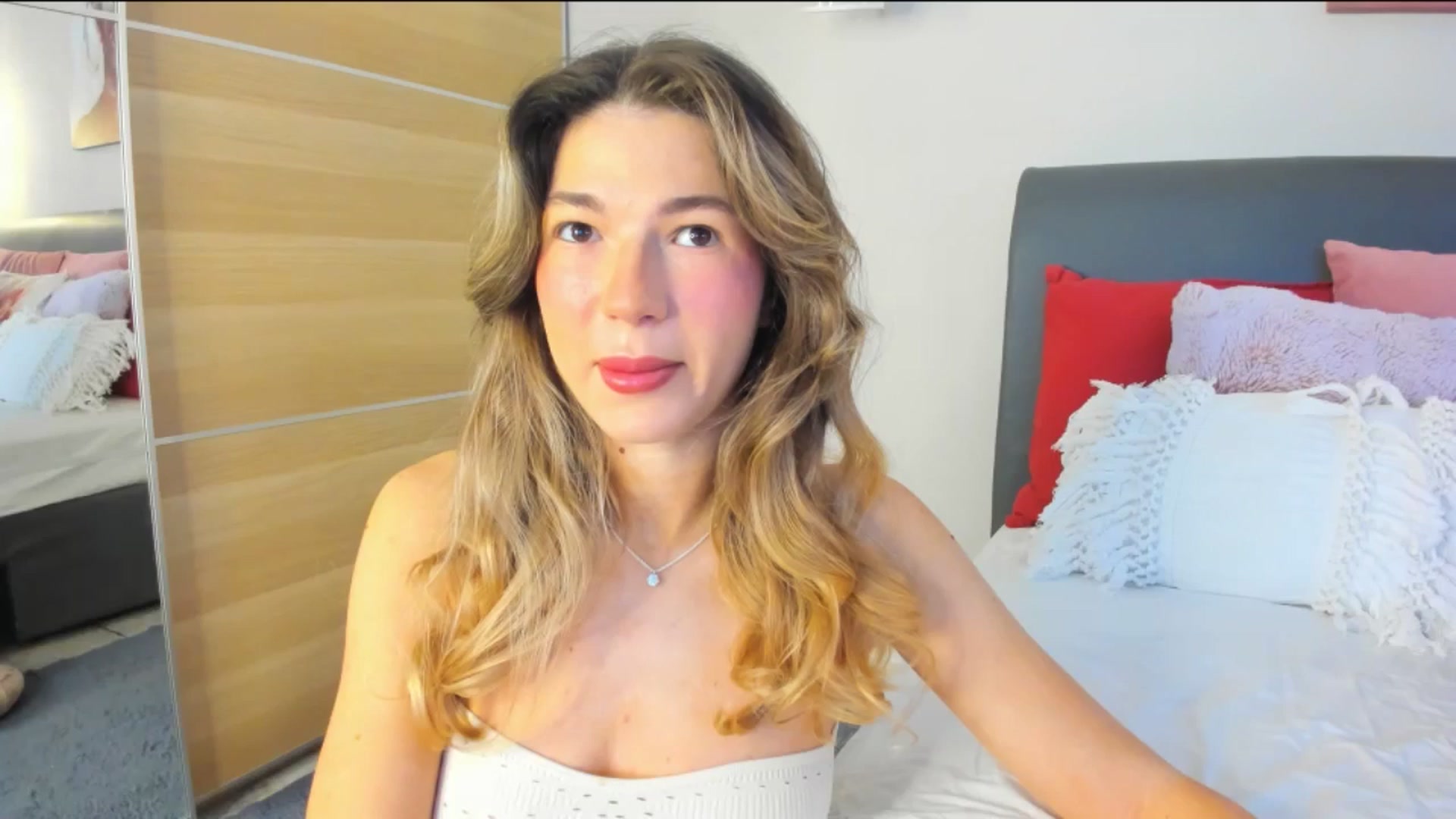 Gallery image thumbnail from Dariadely's myfreecams stream on, 02/19/2026, 08:26 image 1 of 20