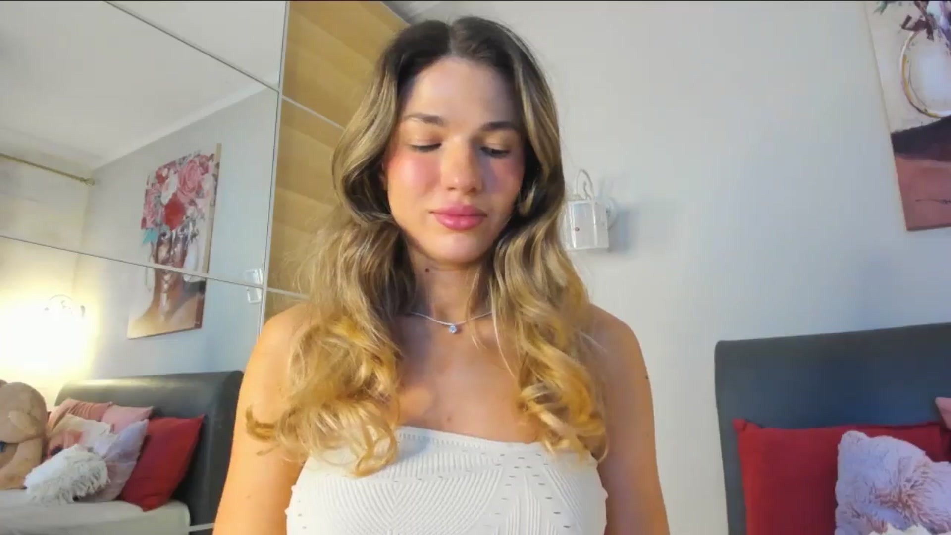 Gallery image thumbnail from Dariadely's myfreecams stream on, 02/19/2026, 12:59 image 8 of 20