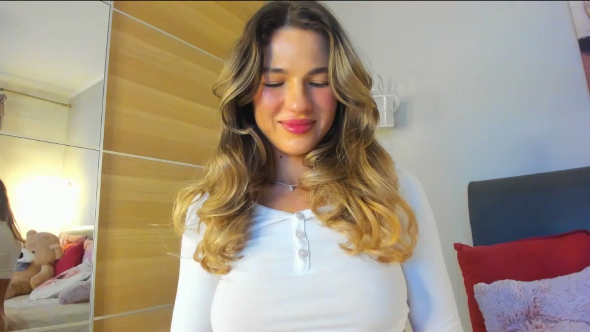 Gallery image thumbnail from Dariadely's myfreecams stream on, 02/25/2026, 18:02 image 17 of 20