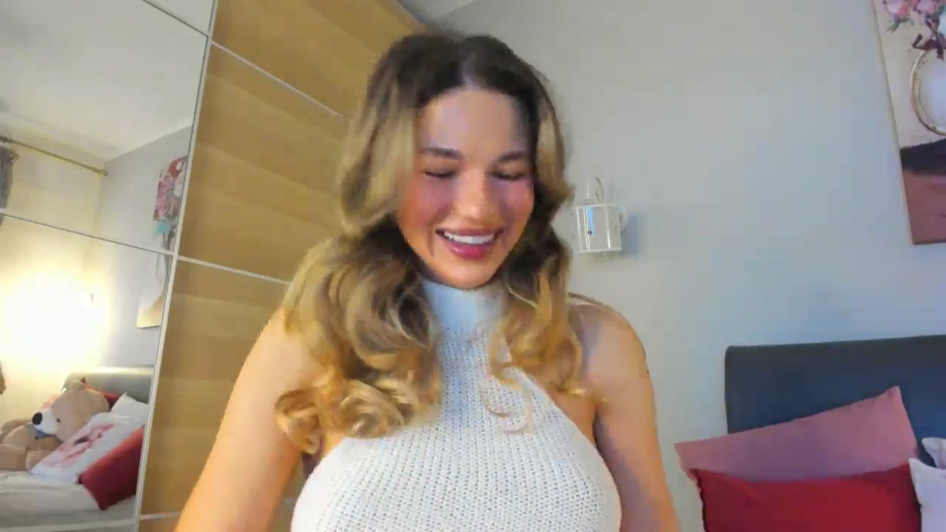 Gallery image thumbnail from Dariadely's myfreecams stream on, 03/15/2026, 08:27 image 11 of 20