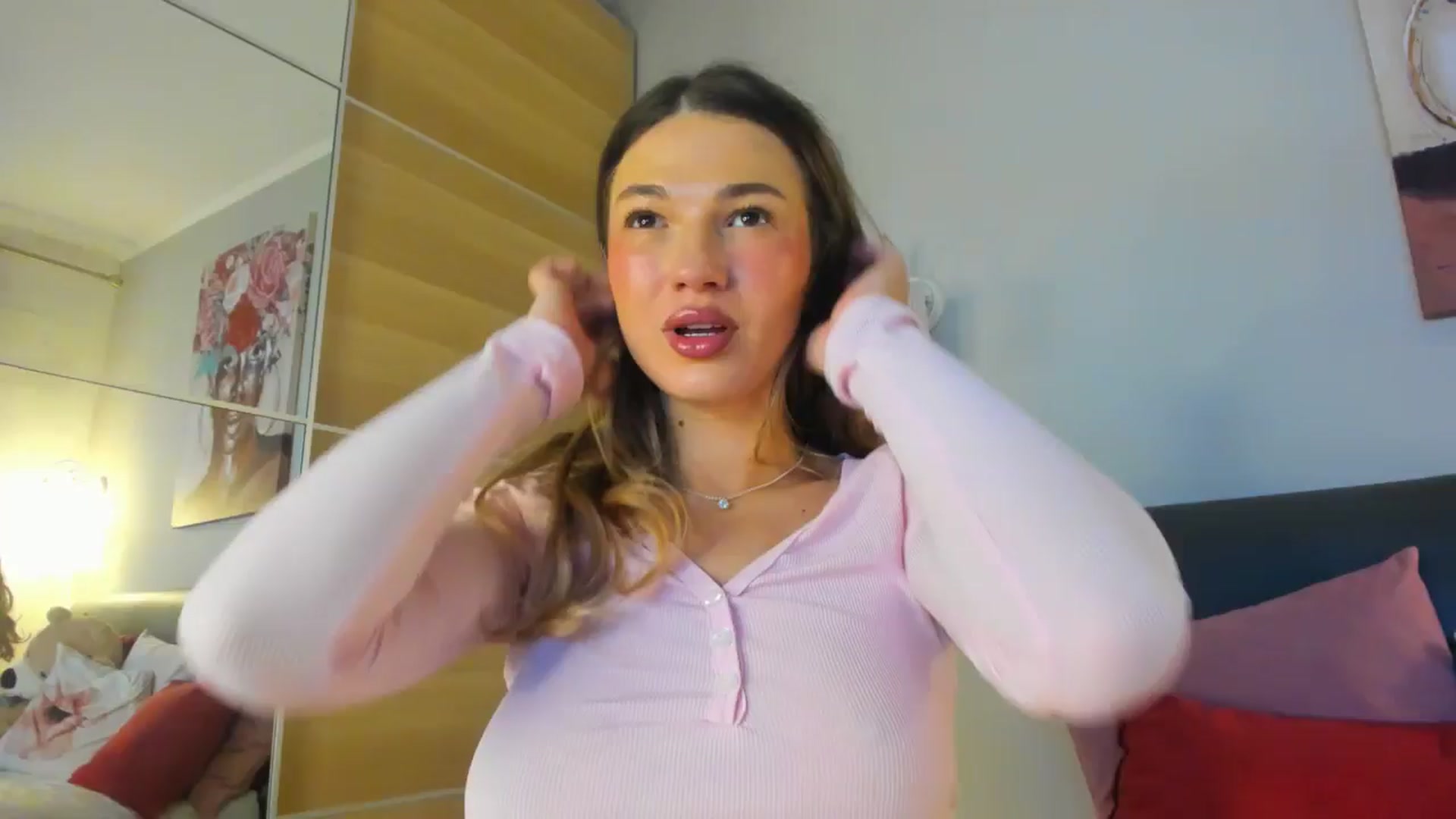 Gallery image thumbnail from Dariadely's myfreecams stream on, 03/15/2026, 17:14 image 8 of 20