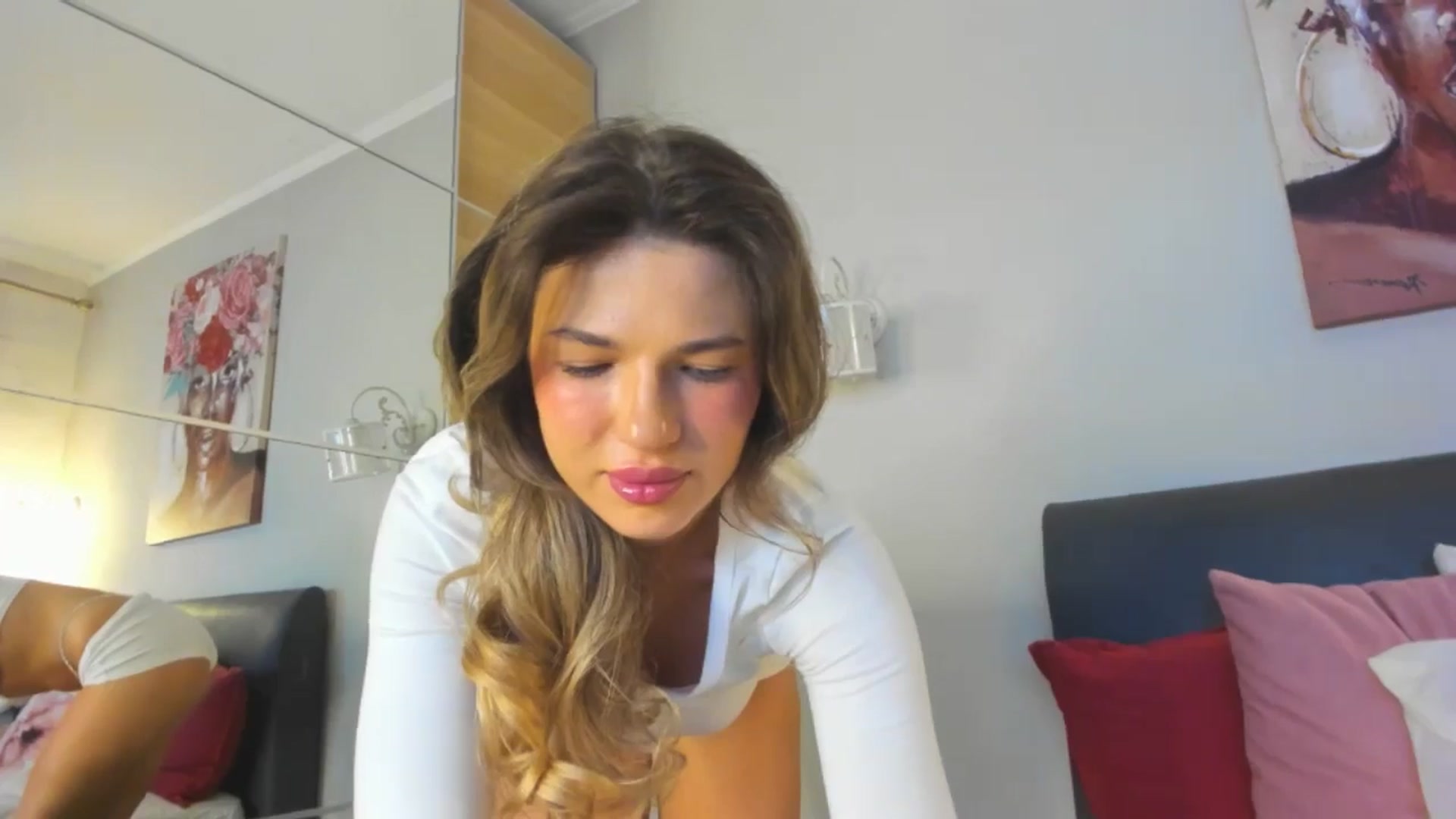 Gallery image thumbnail from Dariadely's myfreecams stream on, 04/13/2026, 16:18 image 15 of 20