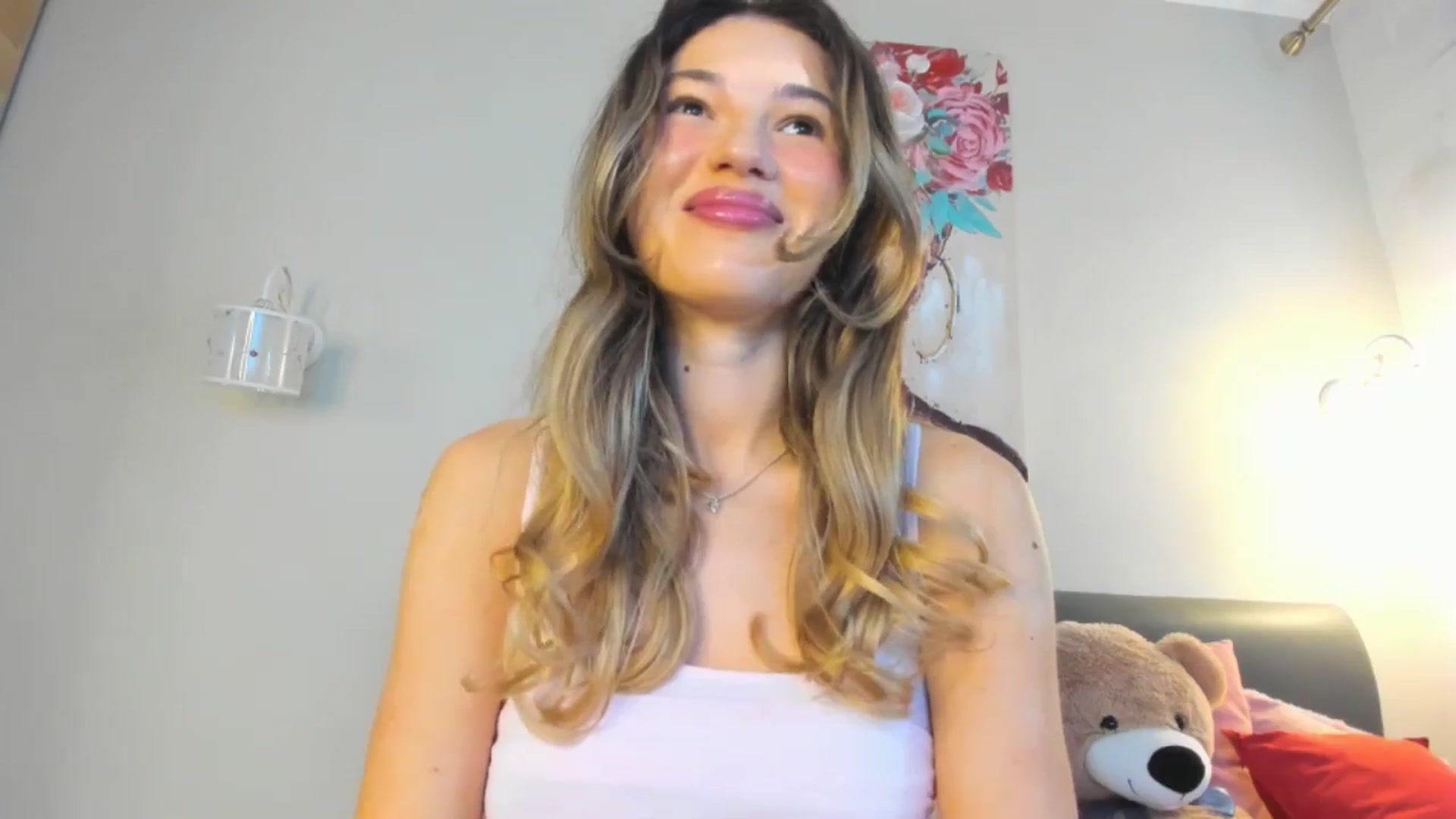Gallery image thumbnail from Dariadely's myfreecams stream on, 04/16/2026, 07:32 image 4 of 20