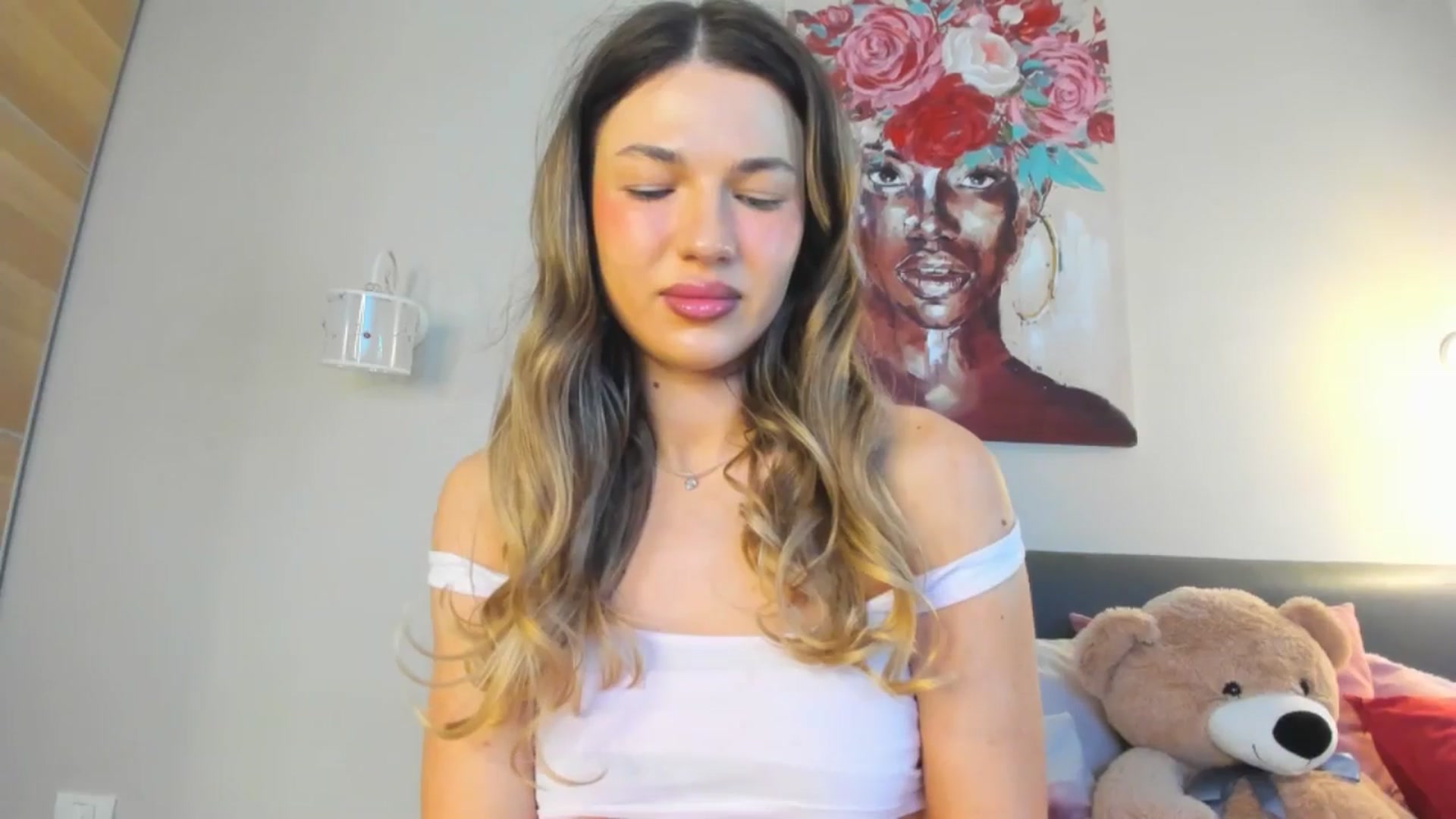 Gallery image thumbnail from Dariadely's myfreecams stream on, 04/16/2026, 07:32 image 17 of 20