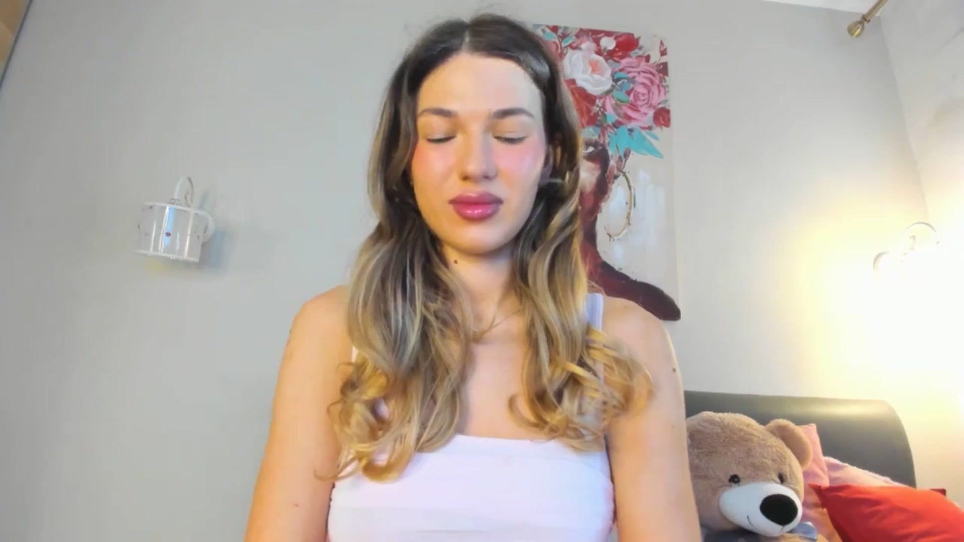 Gallery image thumbnail from Dariadely's myfreecams stream on, 04/16/2026, 07:32 image 5 of 20