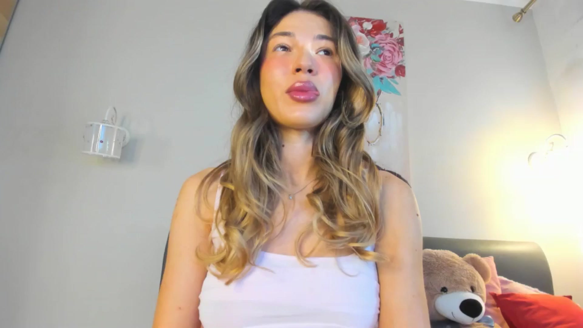 Gallery image thumbnail from Dariadely's myfreecams stream on, 04/16/2026, 07:32 image 1 of 20
