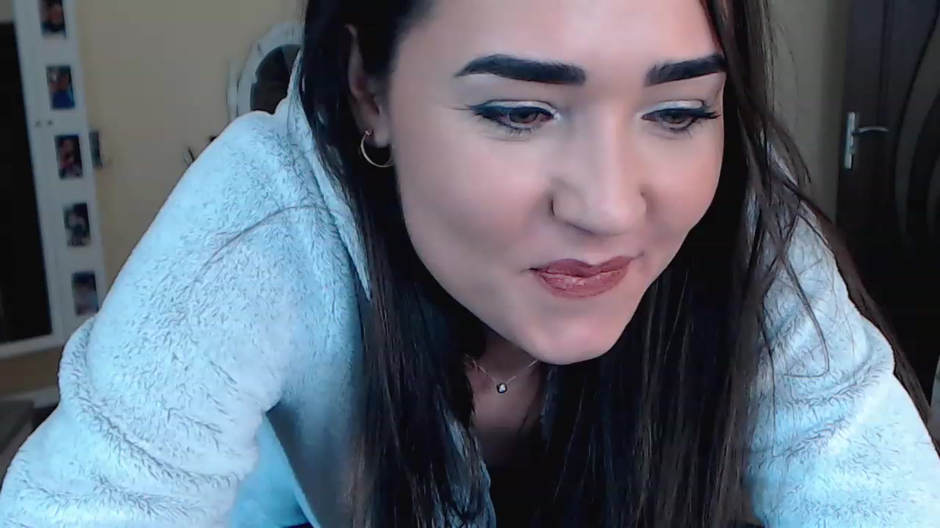 Gallery image thumbnail from DarkArwennie's myfreecams stream on, 11/14/2022, 17:04 image 8 of 20