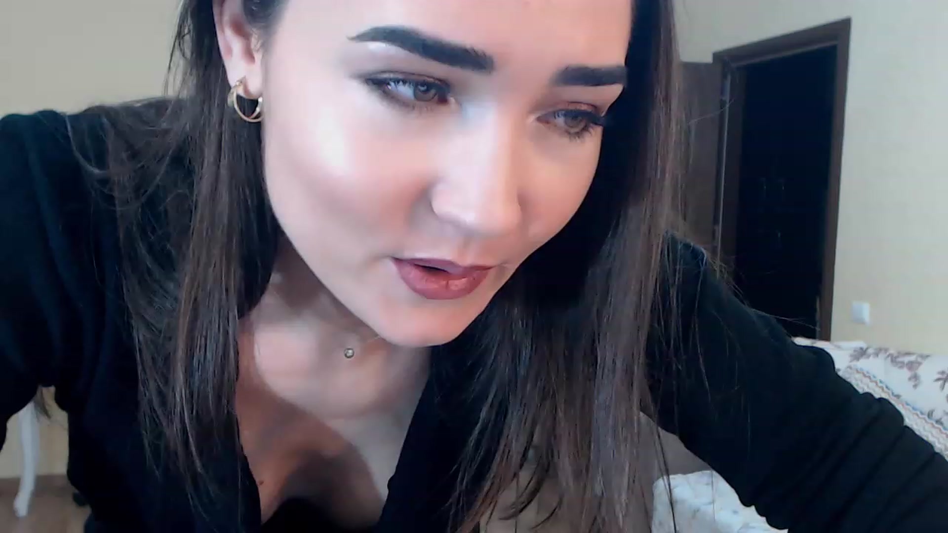 Gallery image thumbnail from DarkArwennie's myfreecams stream on, 12/06/2022, 16:23 image 17 of 20