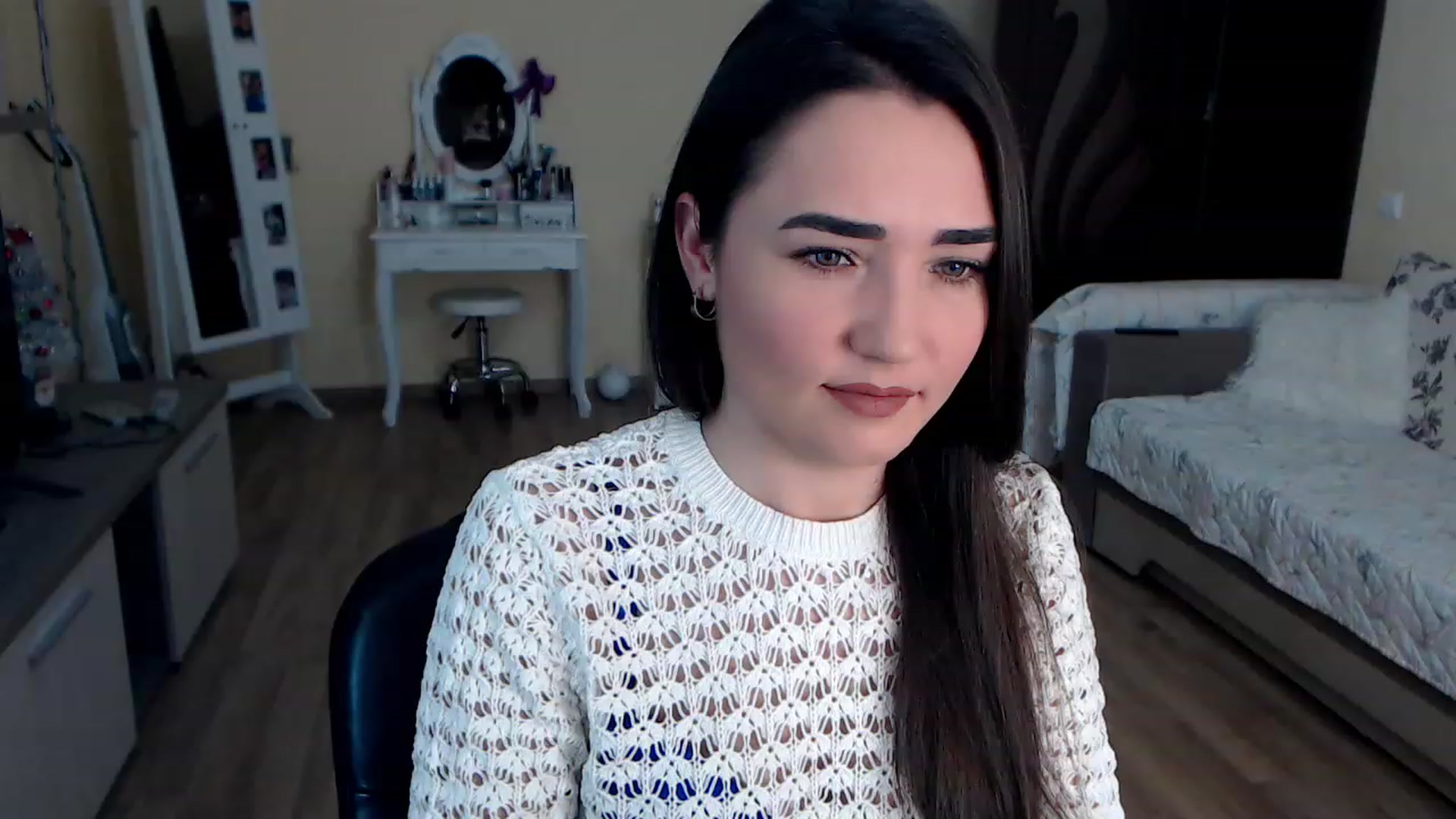 Gallery image thumbnail from DarkArwennie's myfreecams stream on, 01/31/2023, 15:38 image 2 of 20