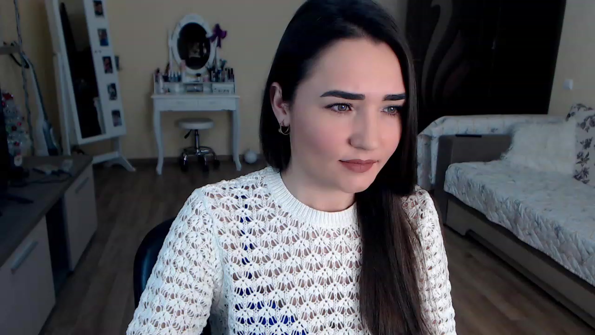 Gallery image thumbnail from DarkArwennie's myfreecams stream on, 01/31/2023, 15:38 image 3 of 20