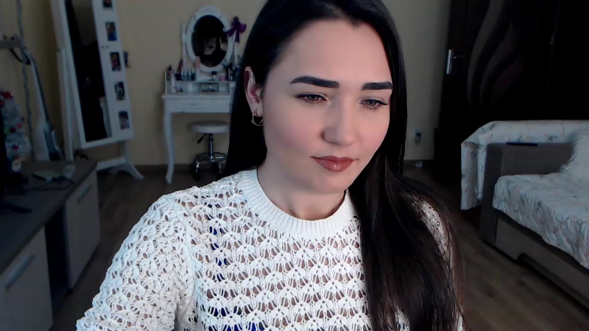 Gallery image thumbnail from DarkArwennie's myfreecams stream on, 01/31/2023, 15:38 image 11 of 20