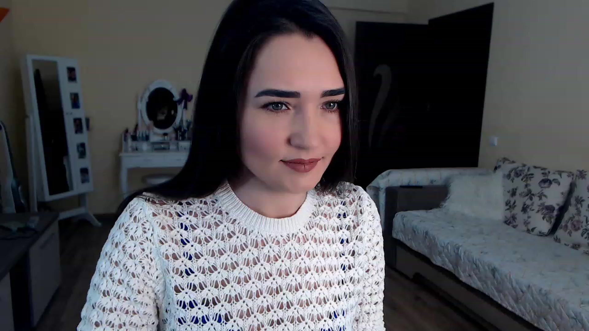 Gallery image thumbnail from DarkArwennie's myfreecams stream on, 01/31/2023, 15:38 image 9 of 20
