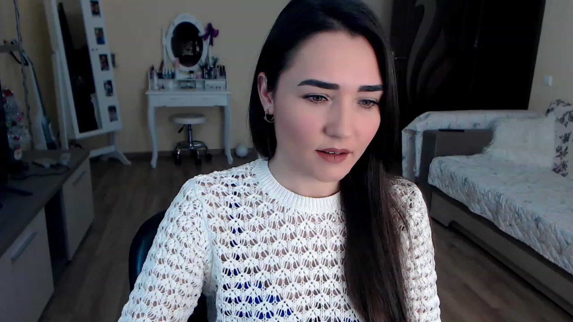 Gallery image thumbnail from DarkArwennie's myfreecams stream on, 01/31/2023, 15:38 image 1 of 20