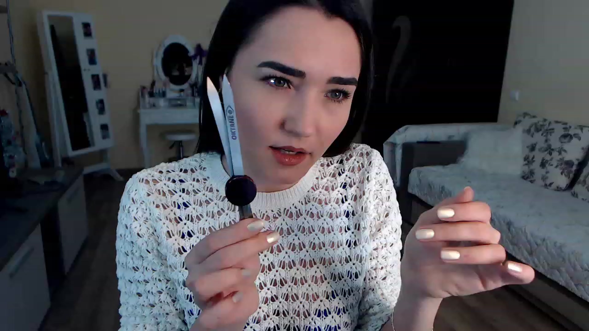 Gallery image thumbnail from DarkArwennie's myfreecams stream on, 01/31/2023, 17:07 image 17 of 20