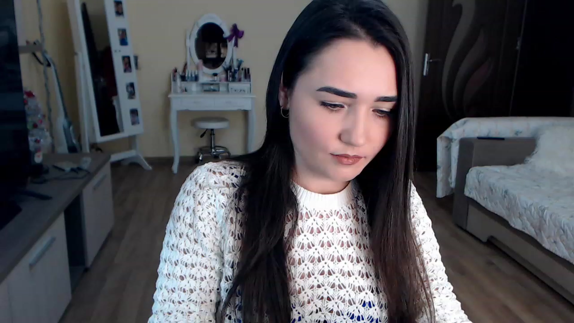 Gallery image thumbnail from DarkArwennie's myfreecams stream on, 01/31/2023, 17:07 image 1 of 20