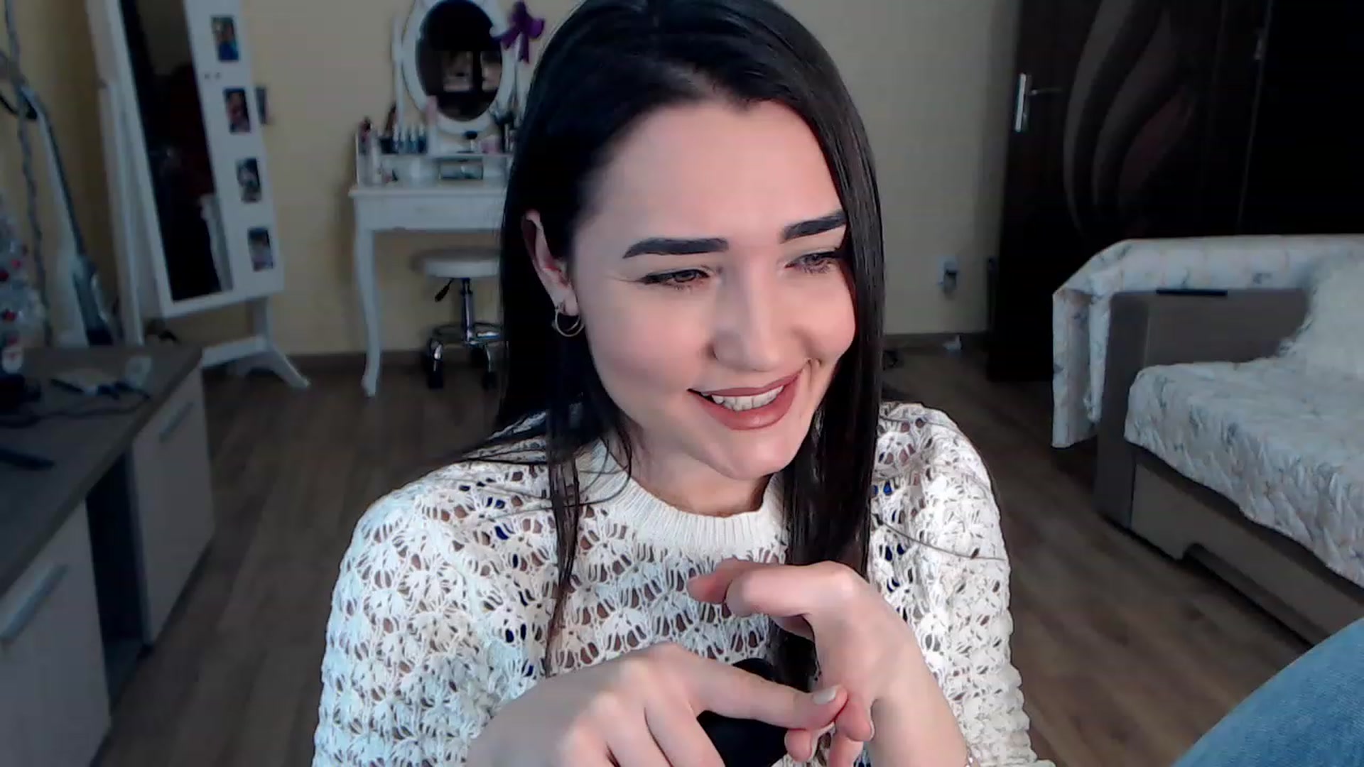 Gallery image thumbnail from DarkArwennie's myfreecams stream on, 01/31/2023, 17:07 image 10 of 20